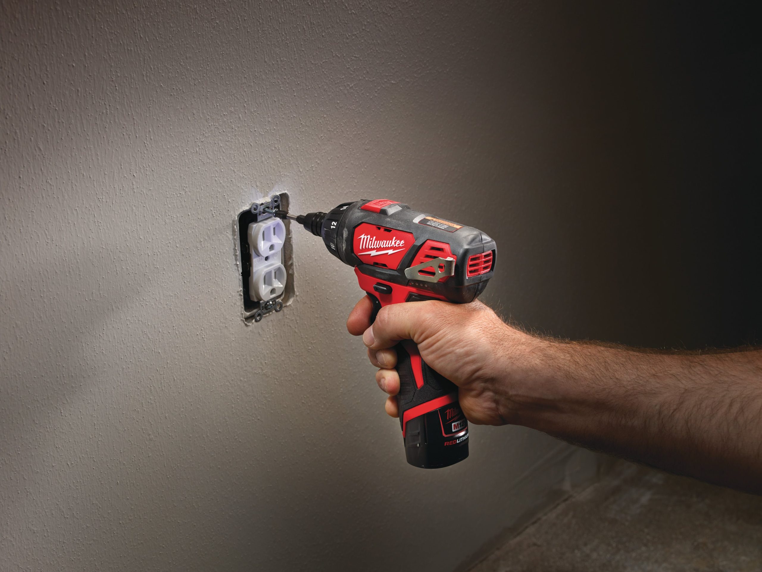 Milwaukee M12 BSD-0 - Aparafusadora subcompacta M12 - 4933447135