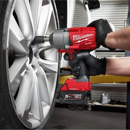 Milwaukee M18 ONEFHIWF12E-0X - Chave de impacto de alto torque M18 FUEL ONE-KEY ½″ com anel e eixo longo - 4933478405
