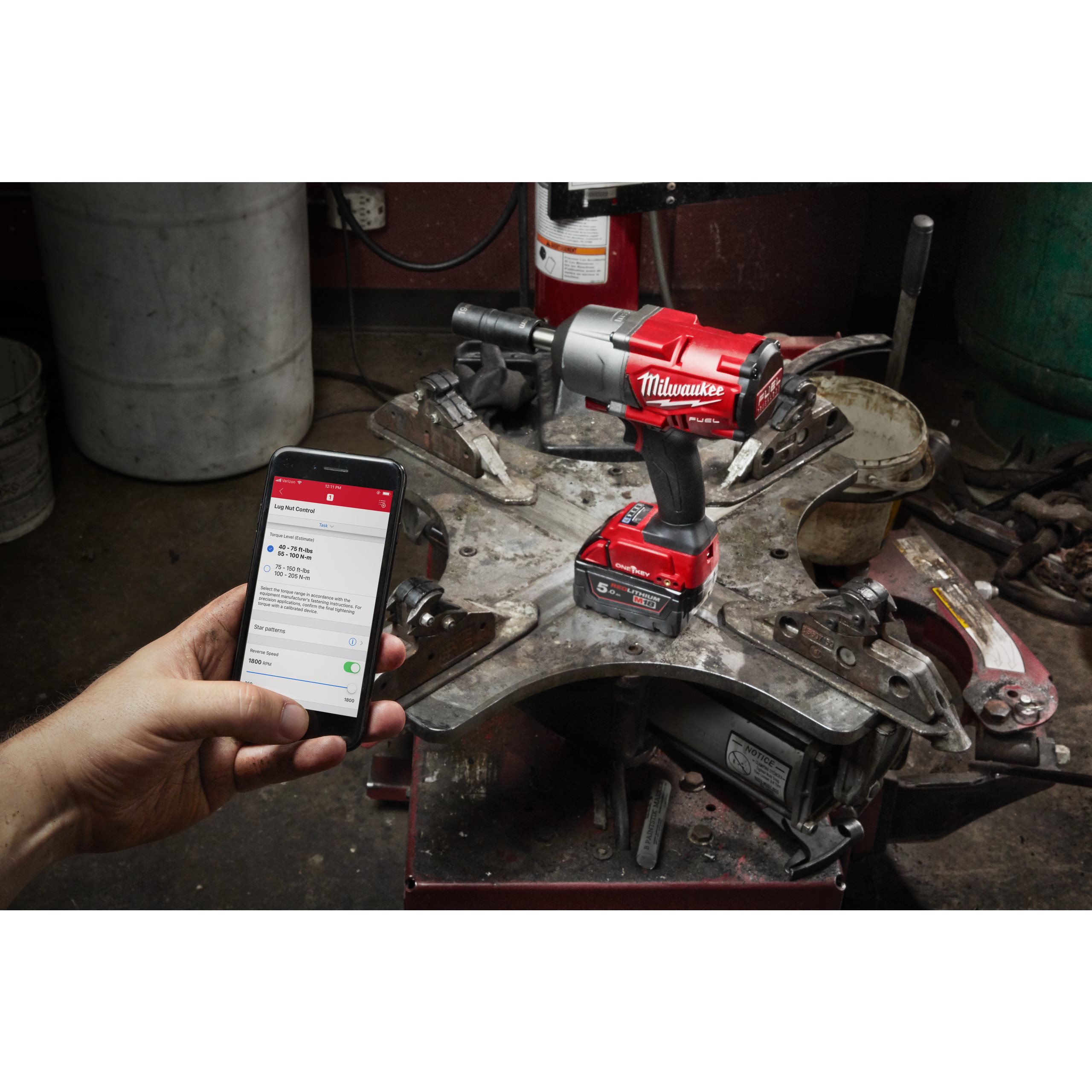 Milwaukee M18 ONEFHIWF12E-0X - Chave de impacto de alto torque M18 FUEL ONE-KEY ½″ com anel e eixo longo - 4933478405