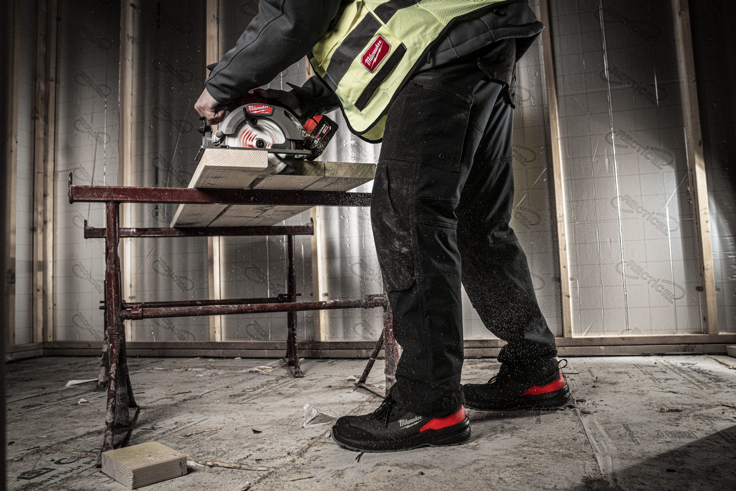 Milwaukee Flextred 1M110133 - Bota de segurança preta S1PS ESD FO SR
