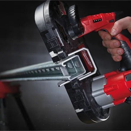Milwaukee M12 BS - Serra de fita subcompacta M12