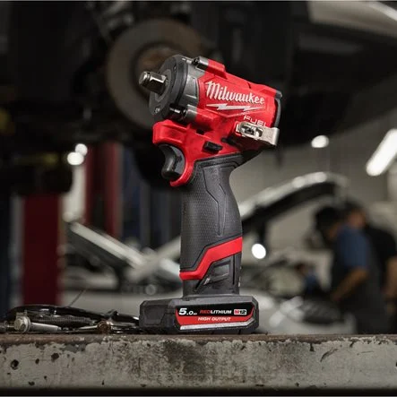 Milwaukee M12 FCIWF12G3 - Chave de impacto subcompacta M12 FUEL ½″ com anel