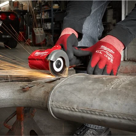 Milwaukee M12 FCOT - Cortador multimateriais subcompacto M12 FUEL