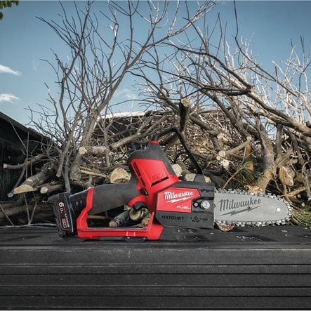 Milwaukee M12 FHS - Serra de poda M12 FUEL HATCHET com barra de 15 cm