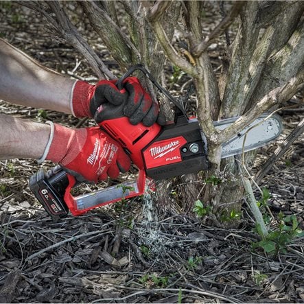 Milwaukee M12 FHS - Serra de poda M12 FUEL HATCHET com barra de 15 cm