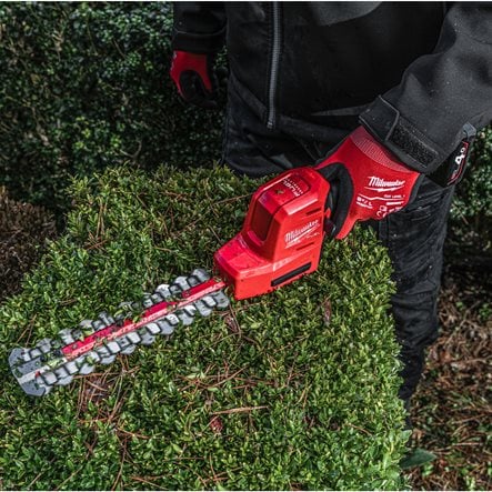Milwaukee M12 FHT20 - Corta-sebes M12 FUEL com lâmina de 20 cm