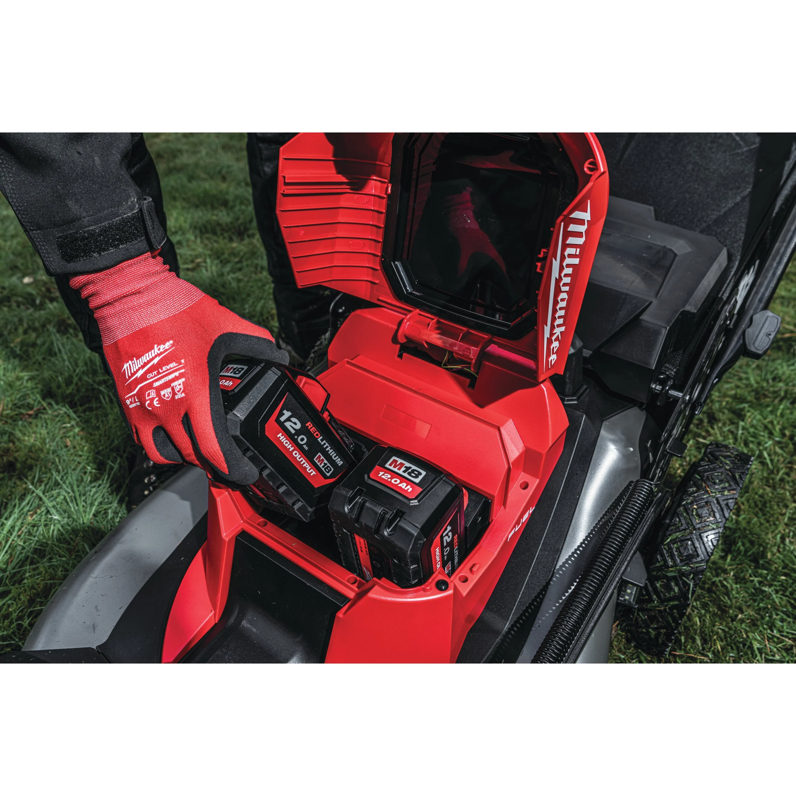 Milwaukee M18 F2LM53 - Corta-relvas M18 FUEL de 53 cm