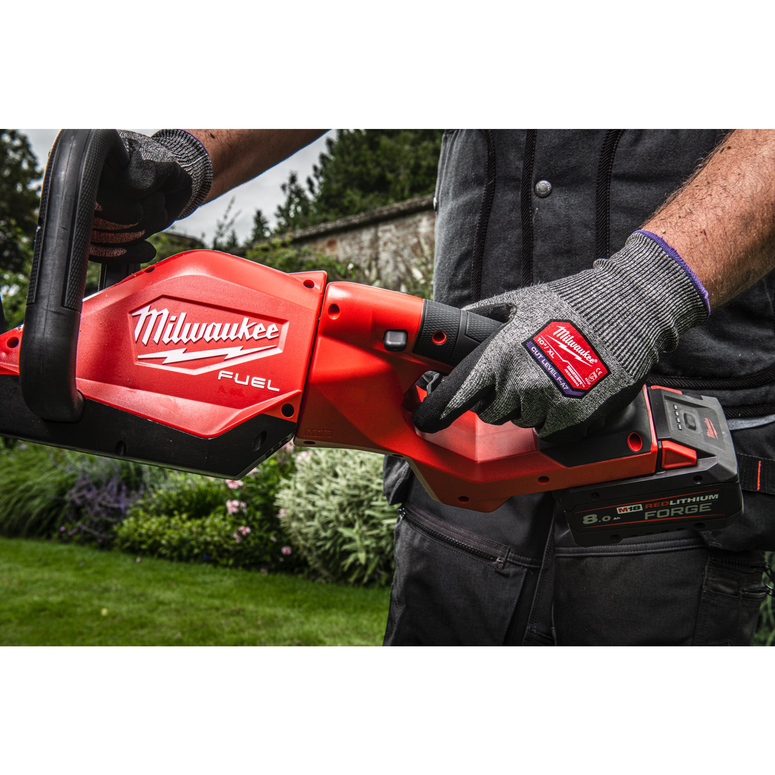 Milwaukee M18 FHET60G2 - Corta-sebes M18 FUEL com lâmina de 60 cm