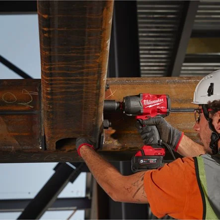 Milwaukee M18 FHIW2F12 - Chave de impacto de alto torque M18 FUEL ½″ com anel