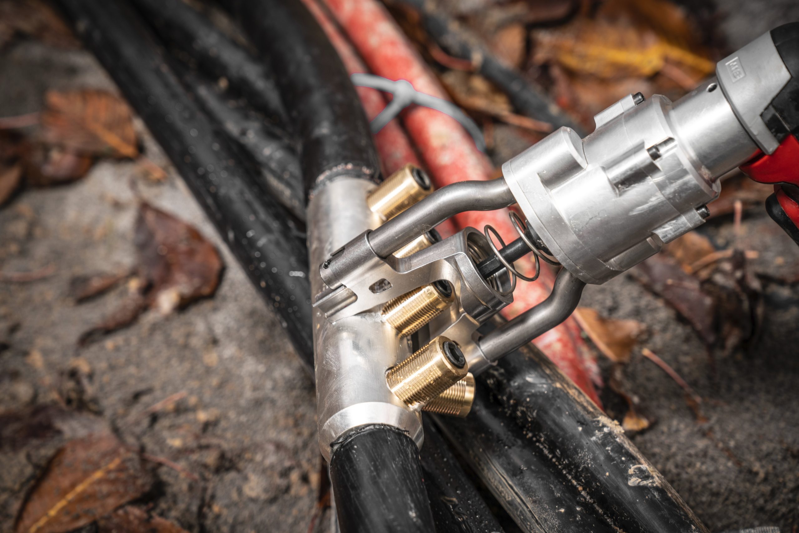 Milwaukee M18 BSBT - Cravadora para conetores de segurança M18