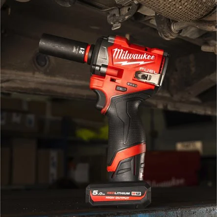 Milwaukee M12 FCIWF38G3 - Chave de impacto subcompacta M12 FUEL ⅜″ com anel