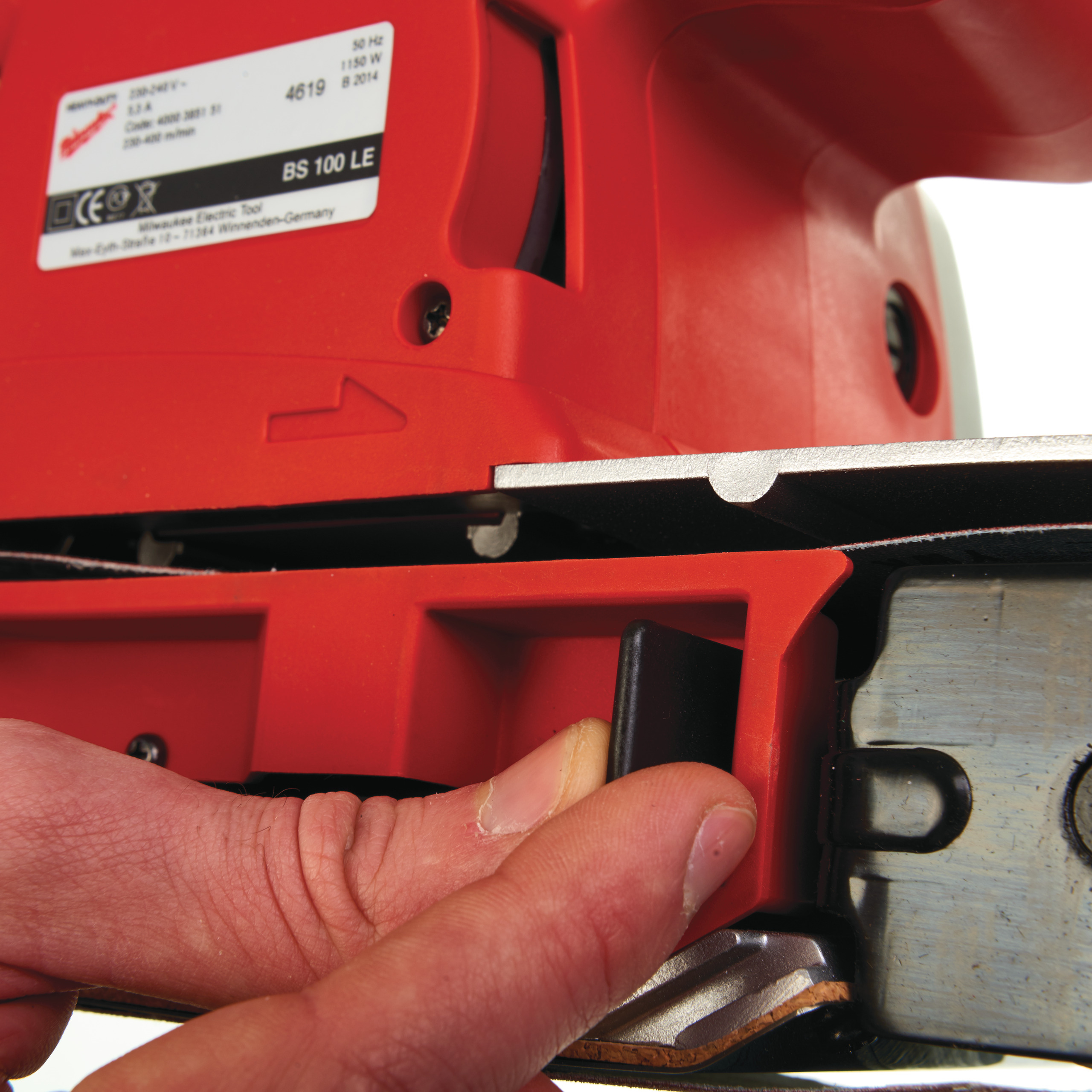 Milwaukee BS 100 LE - Lixadora de rolos 100mm - 4933385150