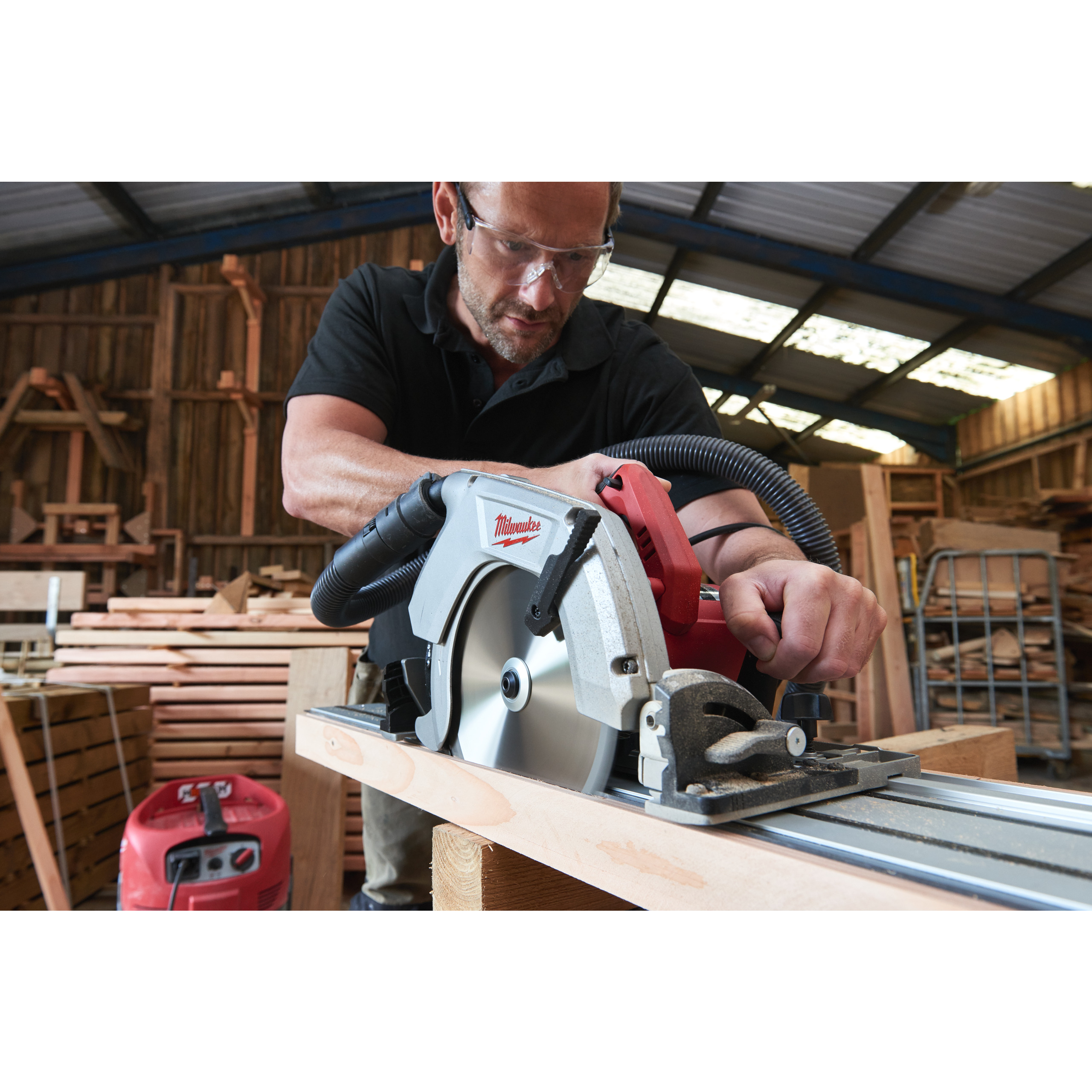 Milwaukee CS 85 CBE + PD-705 - Kit serra circular 2200W 85mm e berbequim com percussão 705W - 4933451116 + 4933431955