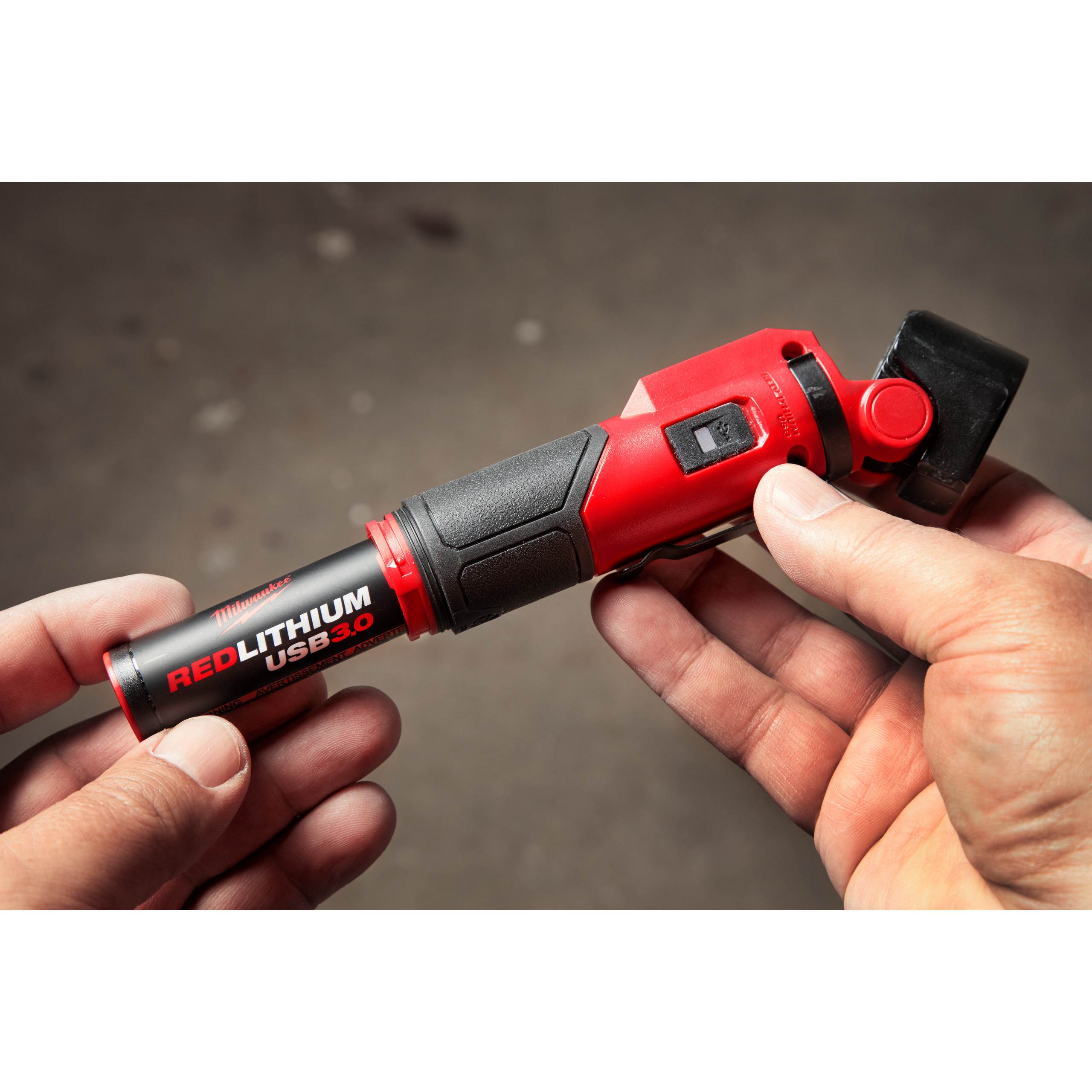 Milwaukee L4 B3 - Bateria RedLithium USB 3.0Ah - 4933478311