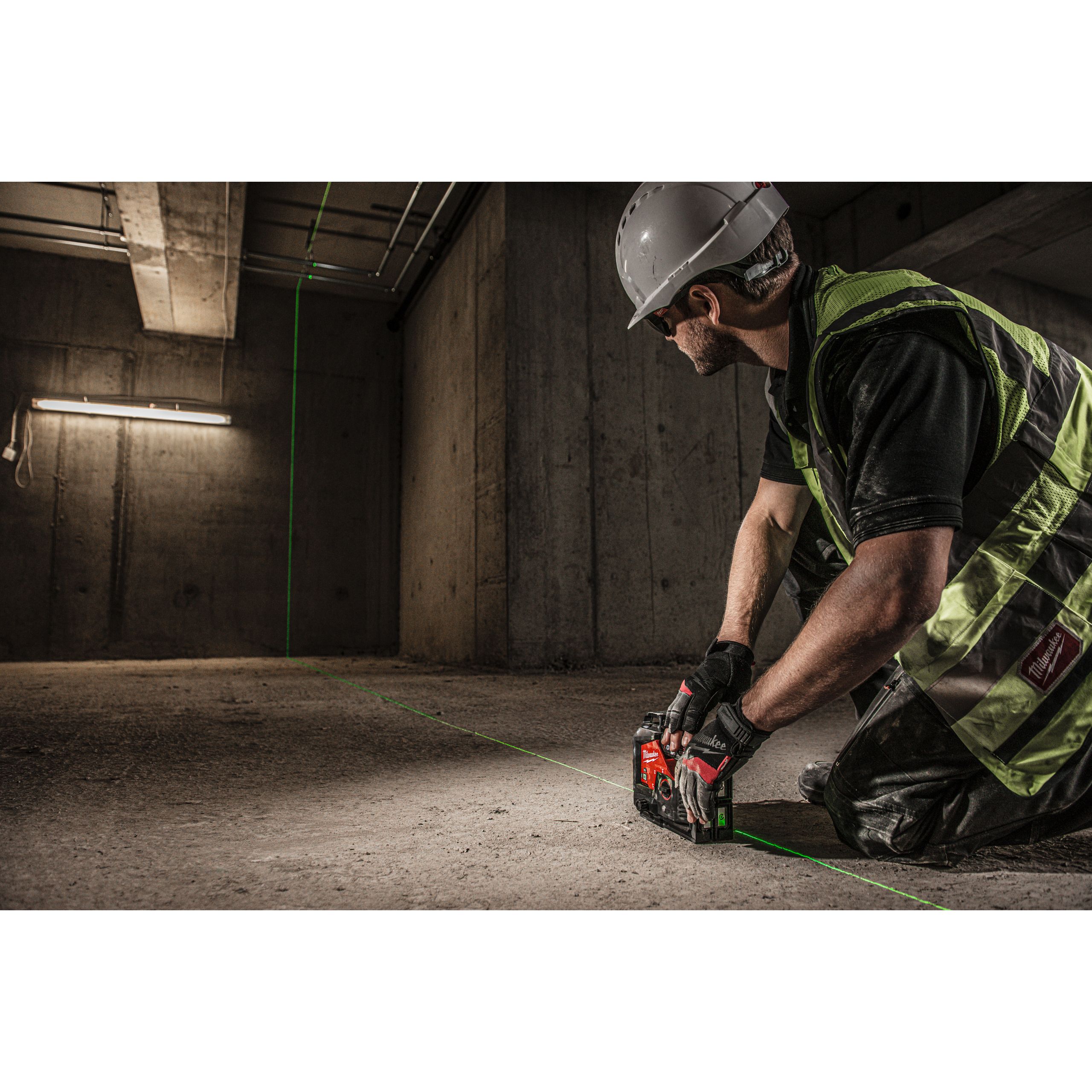 Milwaukee M12 3PL - Nível laser de 3 linhas M12