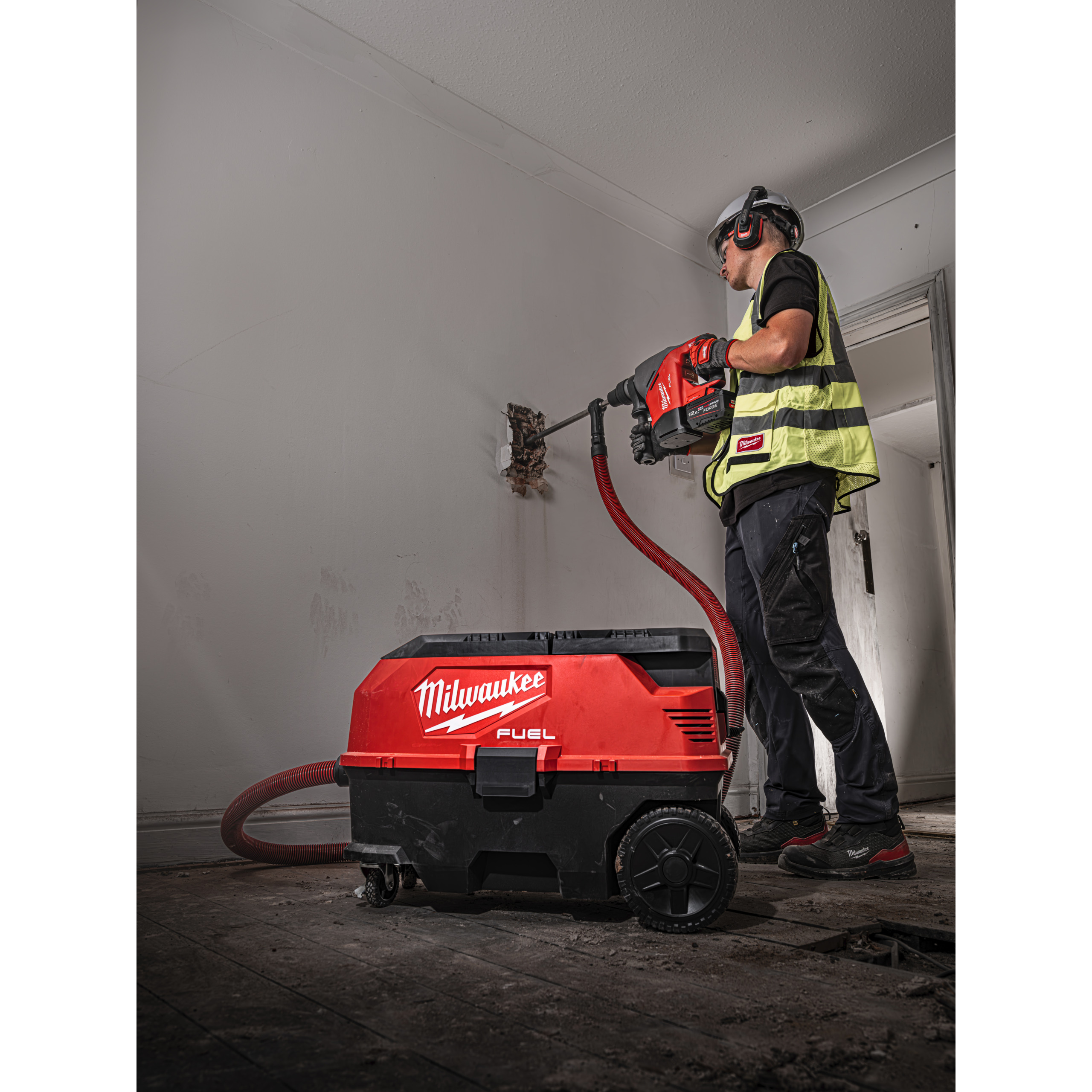 Milwaukee M18 FHACO540 - Martelo combinado SDS-Max M18 FUEL ONE-KEY 5 kg