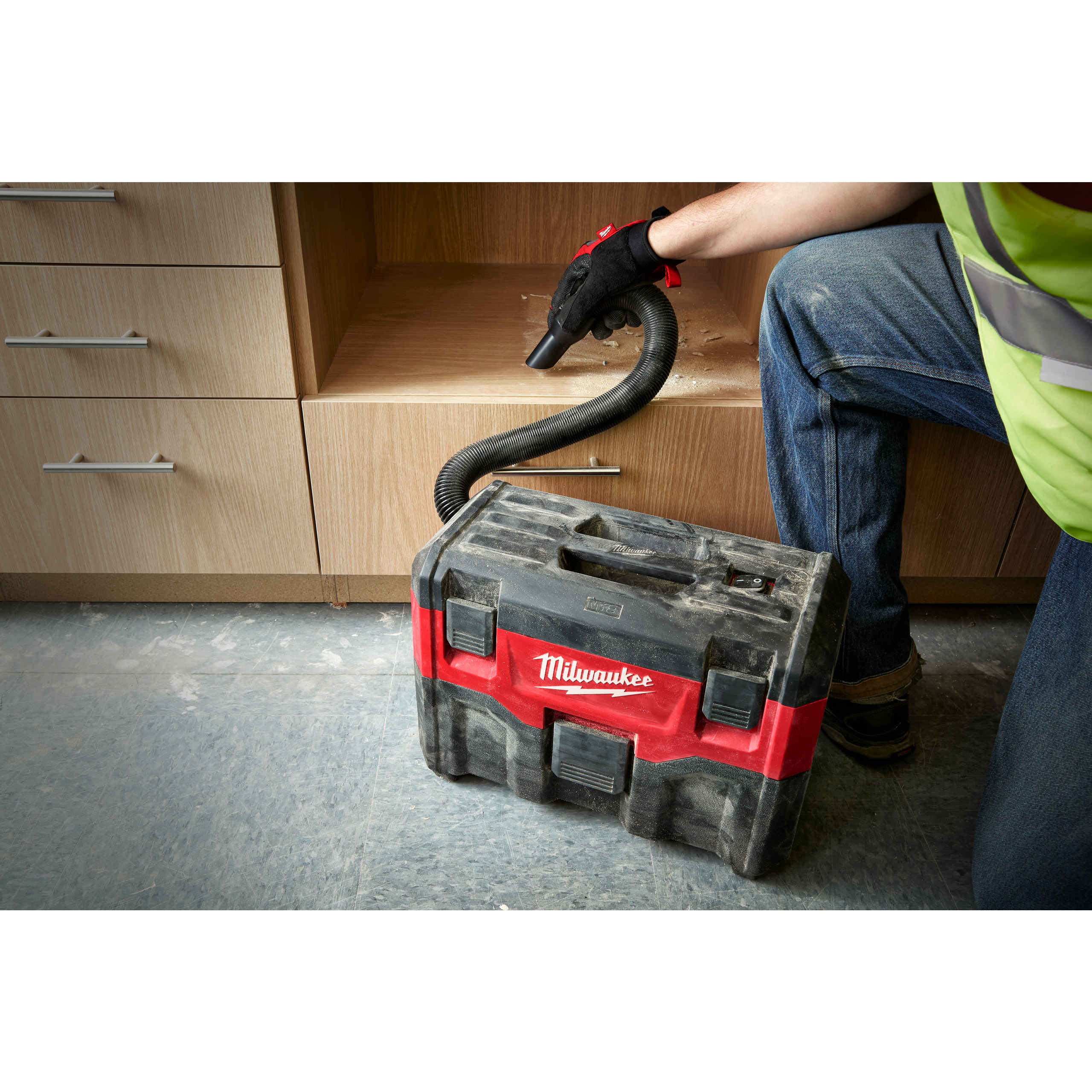 Milwaukee M18 VC2-0 - Aspirador de sólidos e líquidos M18 - 4933464029