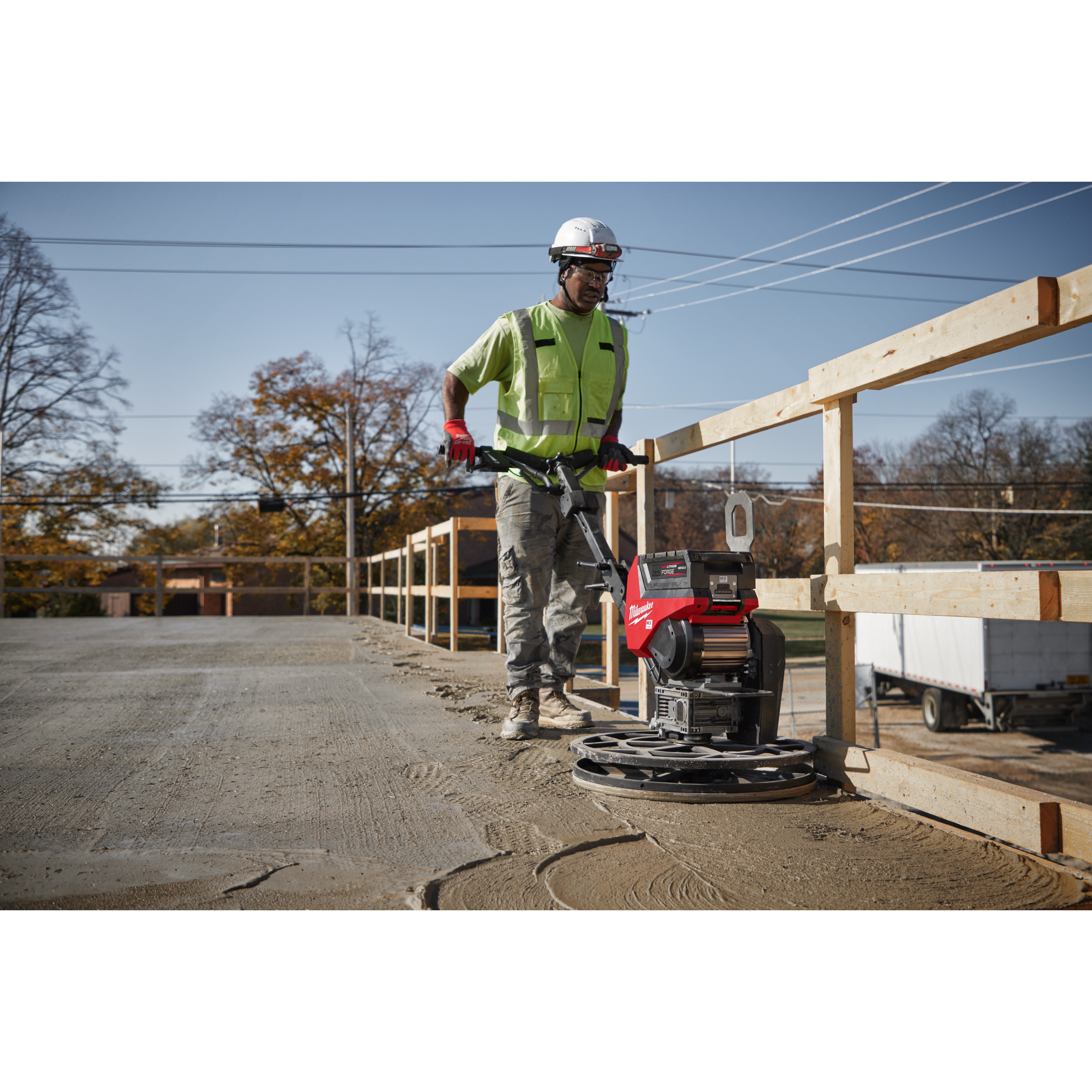 Milwaukee MXF WBT60 - Talocha para betão MX FUEL 600 mm
