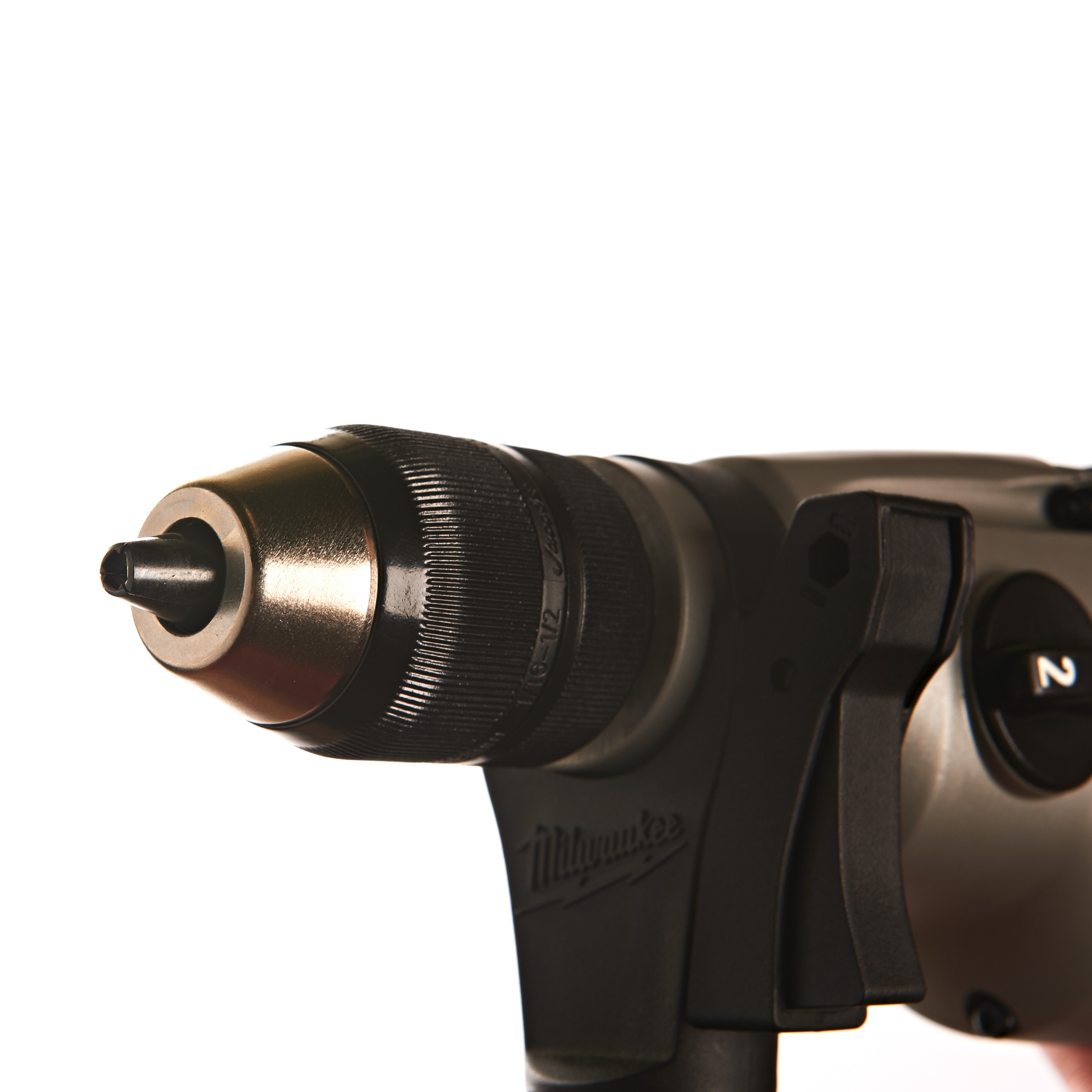 Milwaukee PD2E 24 R - Berbequim com percussão 2 velocidades 1020W - 4933419595